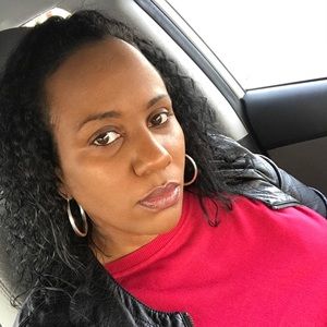 Meet your Posher, Angelique